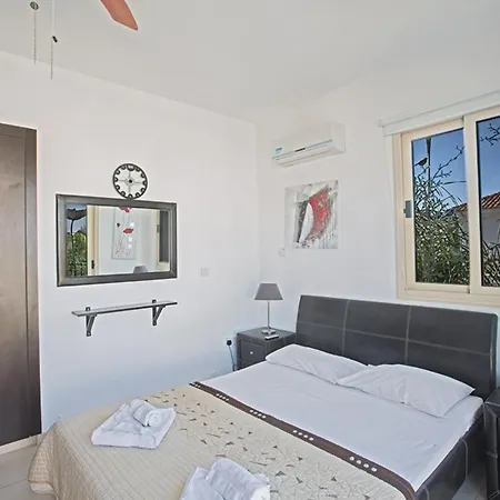 빌라 Imagine Your Family Renting A Luxury Holiday Close To Paralimni's Main Attractions, 1288 파라림니
