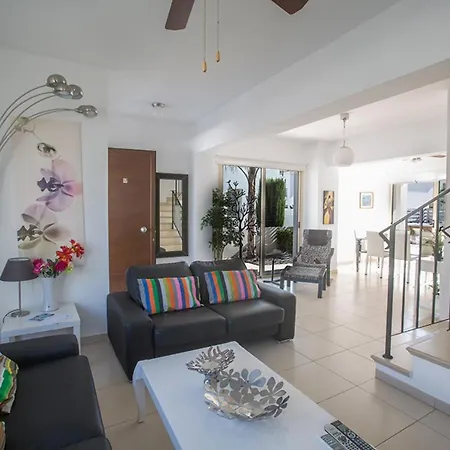 Imagine Your Family Renting A Luxury Holiday Close To Paralimni's Main Attractions, 1288 Villa *