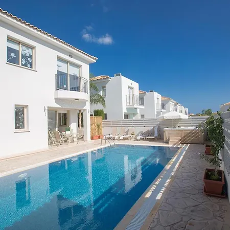 Imagine Your Family Renting A Luxury Holiday Close To Paralimni's Main Attractions, 1288 * Paralimni